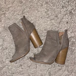 Charlotte Russe open toed tan booties